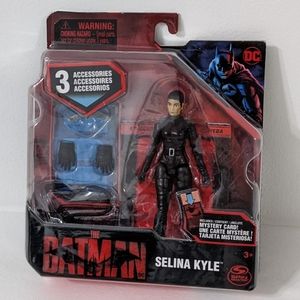 DC Comics The Batman Selena Kyle 4 Inch Action With 3 Accessories